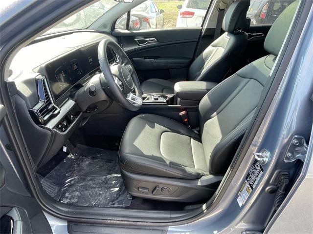 new 2025 Kia Sportage car, priced at $30,490