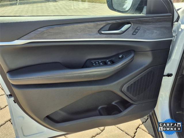 used 2023 Jeep Grand Cherokee L car, priced at $28,351