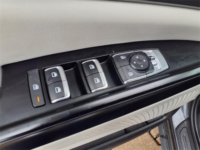 used 2024 Kia Carnival car, priced at $31,237
