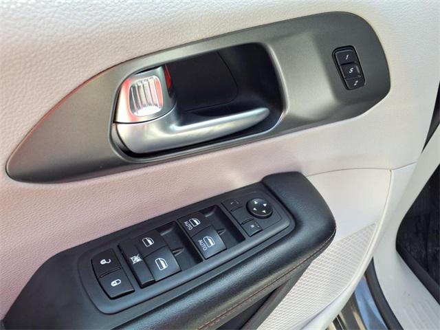 used 2020 Chrysler Pacifica car, priced at $16,975
