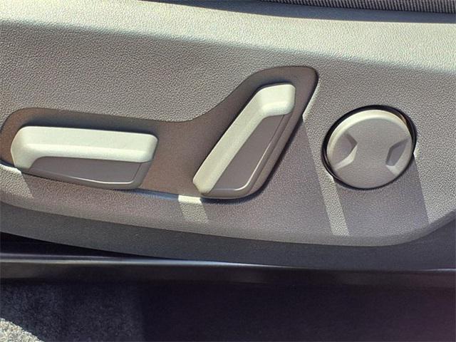 new 2025 Kia Niro car, priced at $30,935