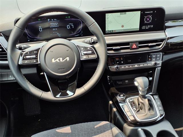 new 2025 Kia Seltos car, priced at $27,880