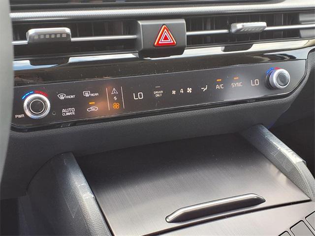 new 2026 Kia Sportage Hybrid car, priced at $31,055