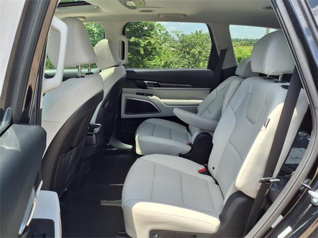new 2025 Kia Telluride car