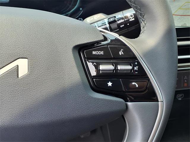 new 2025 Kia Niro car, priced at $31,265