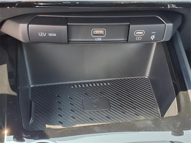 new 2025 Kia Niro car, priced at $31,265