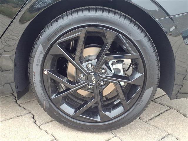 new 2026 Kia K5 car, priced at $33,205