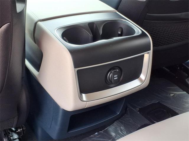 new 2025 Kia Carnival car, priced at $42,365
