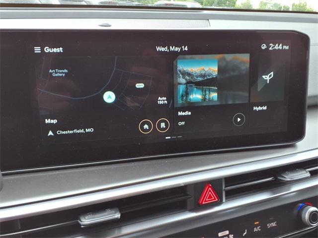 new 2025 Kia Sorento Hybrid car, priced at $42,120