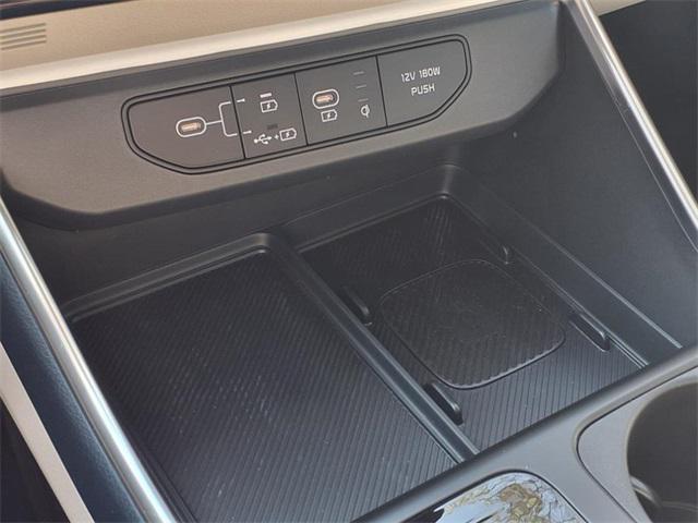 new 2026 Kia Carnival Hybrid car, priced at $52,525