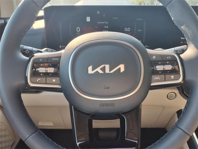 new 2026 Kia Carnival Hybrid car, priced at $52,525
