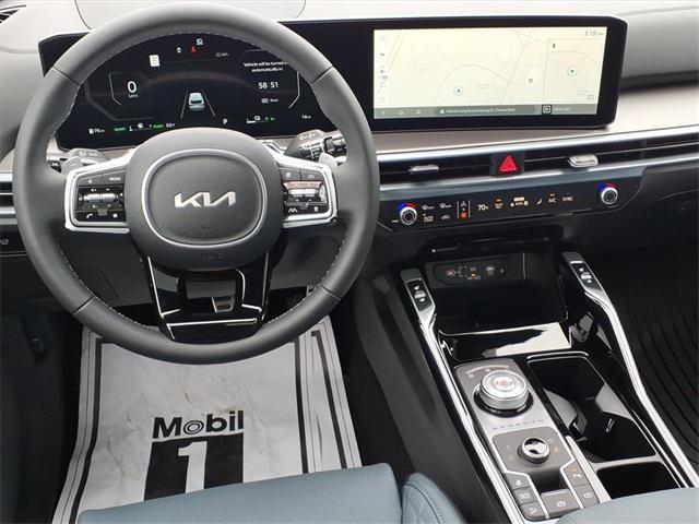 new 2025 Kia Sorento Hybrid car, priced at $46,930