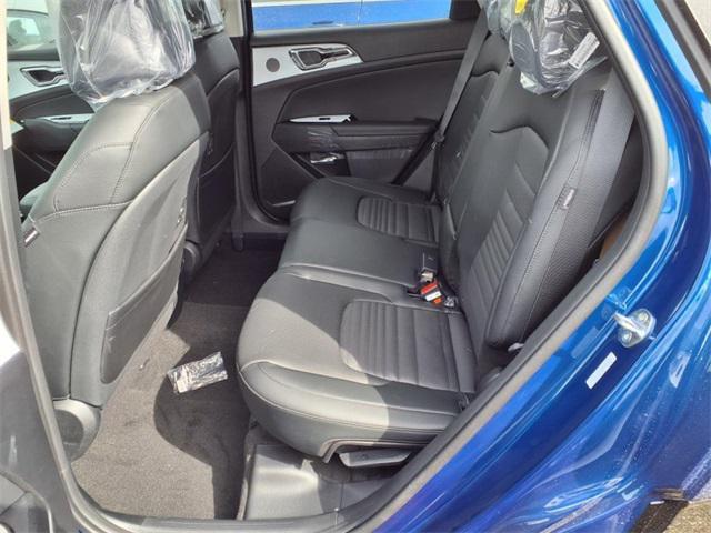 new 2025 Kia Sportage car, priced at $36,590
