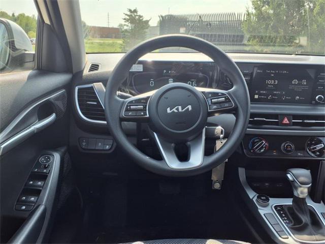 new 2026 Kia Seltos car, priced at $24,670