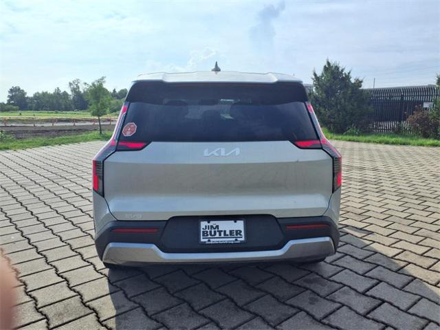 new 2026 Kia EV9 car, priced at $53,620