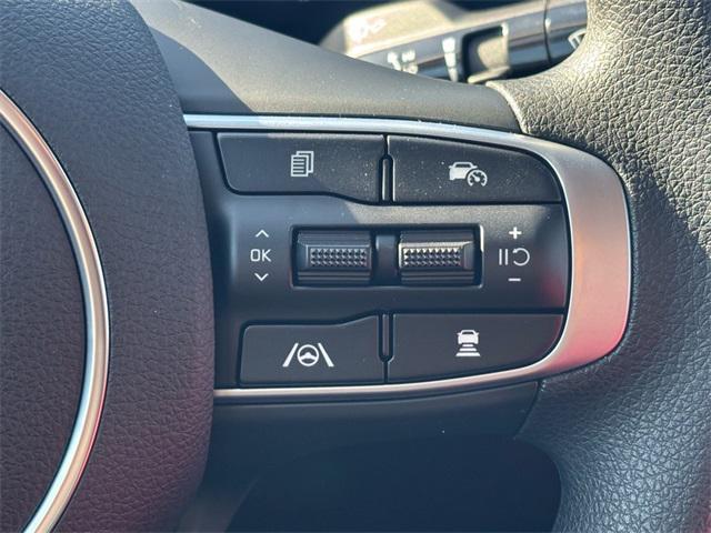 new 2025 Kia K5 car, priced at $27,385