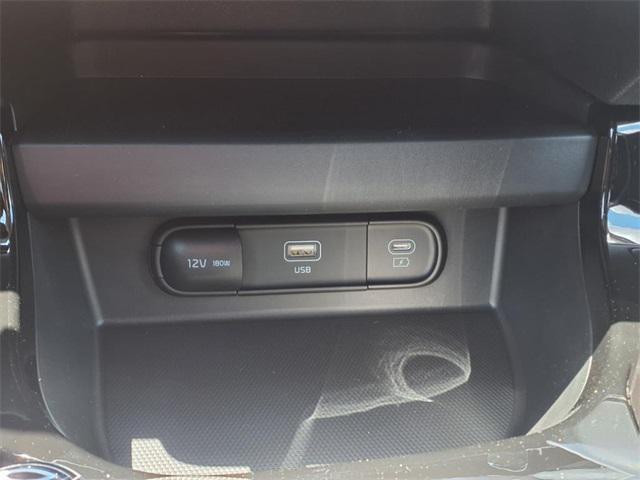 new 2025 Kia Seltos car, priced at $27,485