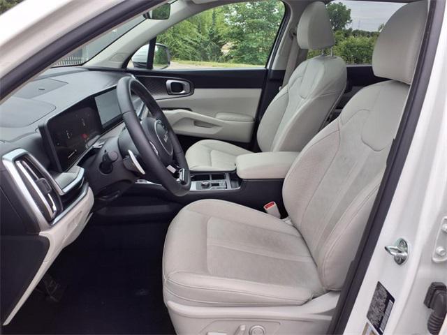 new 2025 Kia Sorento Hybrid car, priced at $42,560