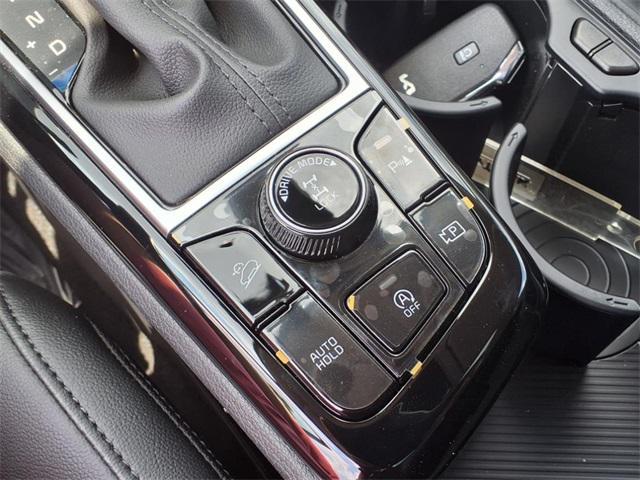 new 2025 Kia Sportage car, priced at $37,215