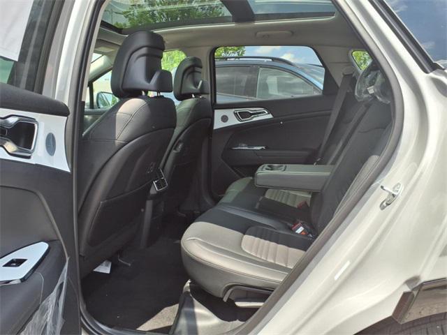 new 2025 Kia Sportage car, priced at $37,215