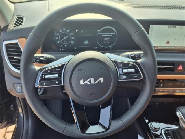 new 2025 Kia Seltos car, priced at $28,335