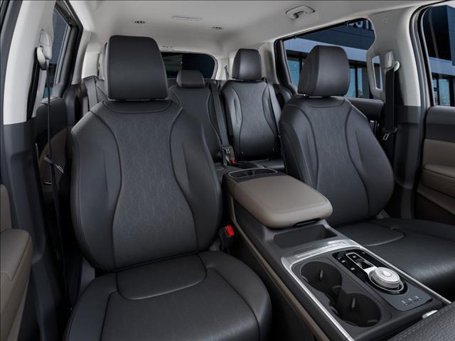 new 2025 Kia Carnival car, priced at $44,425