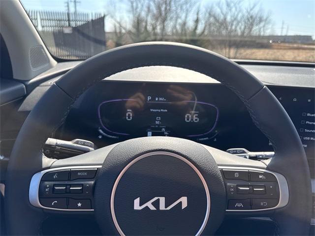 new 2025 Kia Sportage car, priced at $30,760