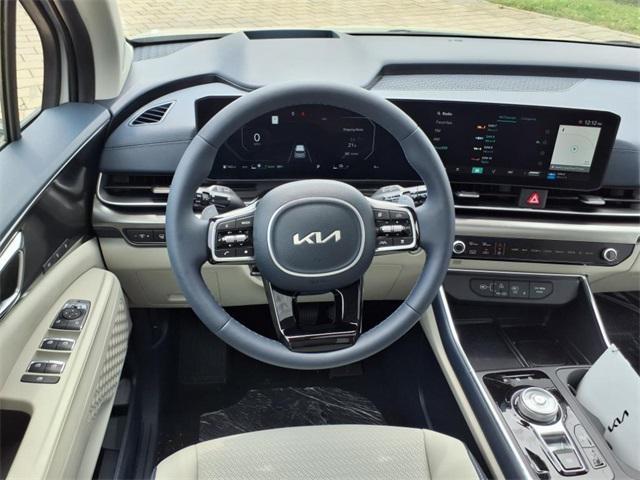 new 2025 Kia Carnival Hybrid car, priced at $55,820