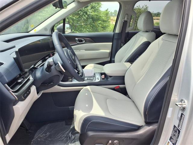 new 2025 Kia Carnival Hybrid car, priced at $55,820