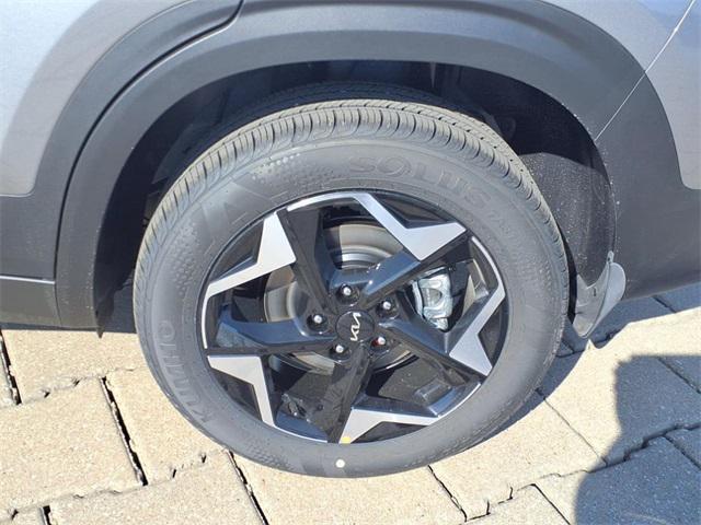 new 2025 Kia Seltos car, priced at $28,105
