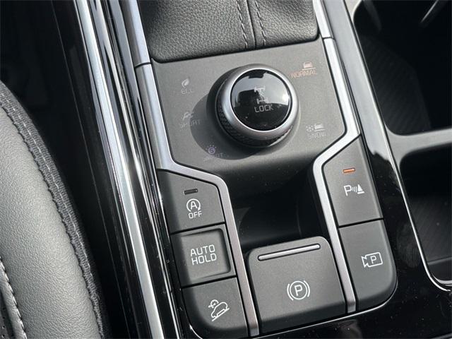 new 2025 Kia Sorento car, priced at $44,355