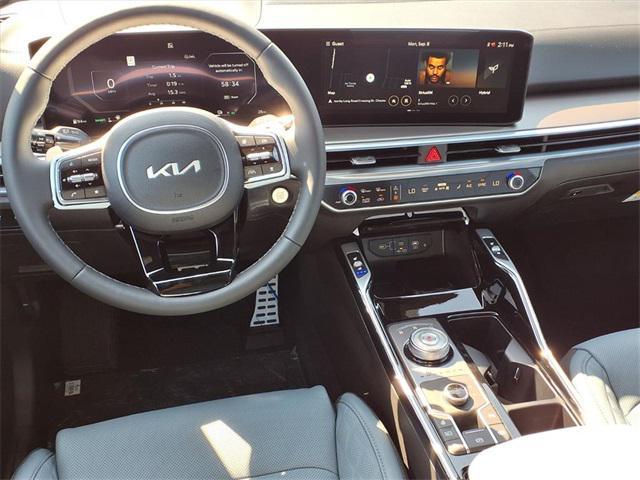 new 2025 Kia Sorento Hybrid car, priced at $46,855