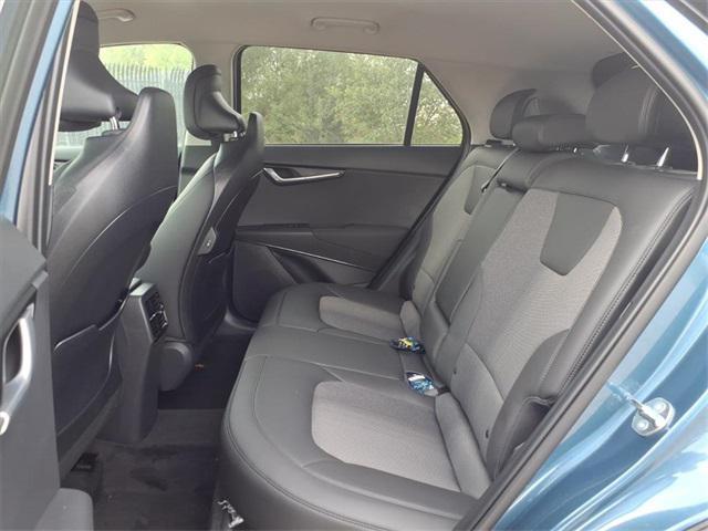 new 2025 Kia Niro Plug-In Hybrid car, priced at $35,900