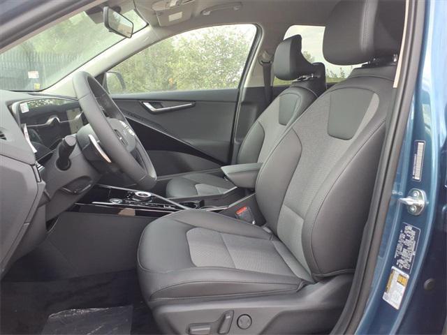 new 2025 Kia Niro Plug-In Hybrid car, priced at $35,900