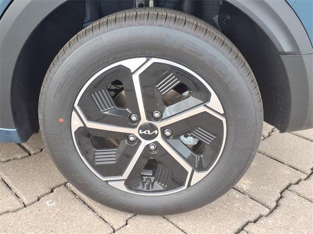 new 2025 Kia Niro Plug-In Hybrid car, priced at $35,900