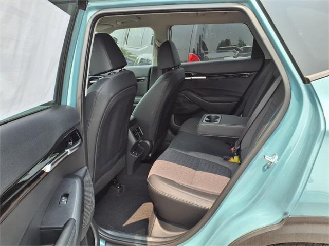 new 2025 Kia Seltos car, priced at $28,000