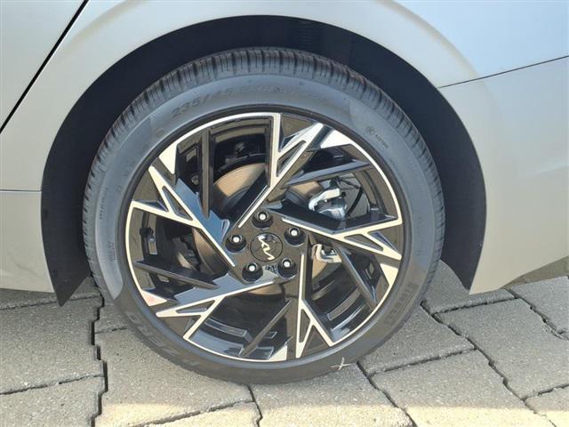 new 2026 Kia K5 car, priced at $31,110