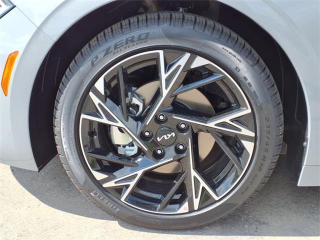 new 2026 Kia K5 car, priced at $29,605