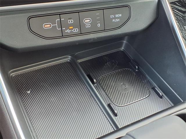 new 2026 Kia Carnival car, priced at $51,315