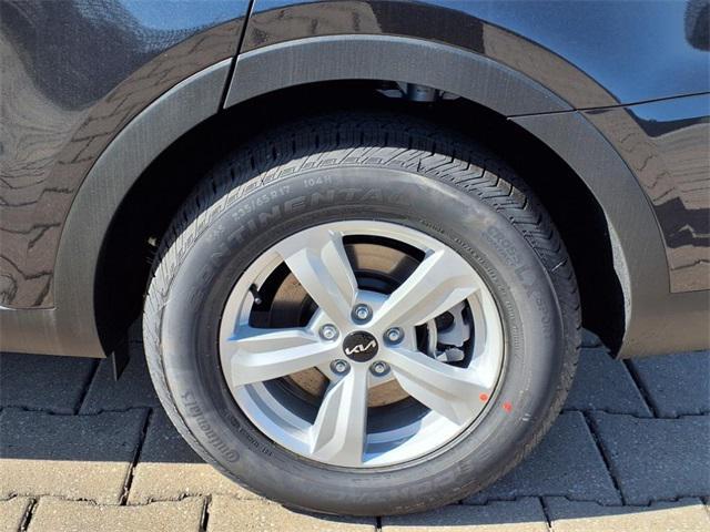new 2025 Kia Sorento car, priced at $32,390