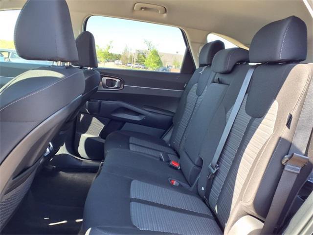 new 2025 Kia Sorento car, priced at $32,390
