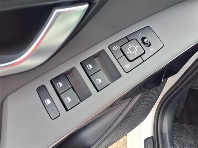 new 2025 Kia Niro car, priced at $31,140