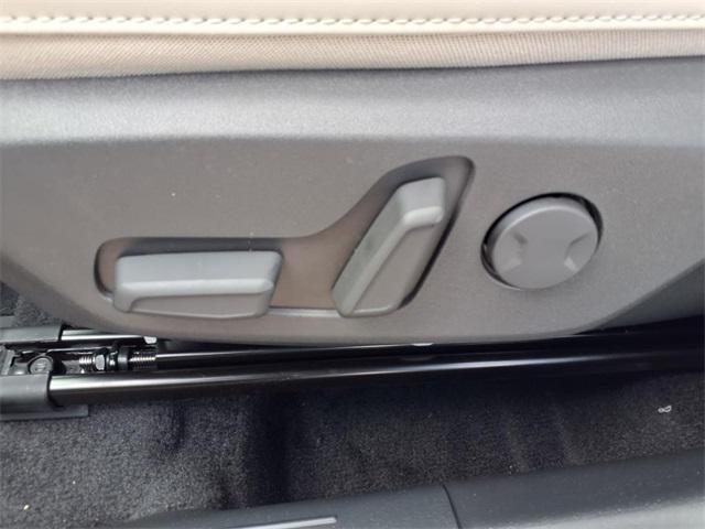 new 2025 Kia Niro car, priced at $31,140