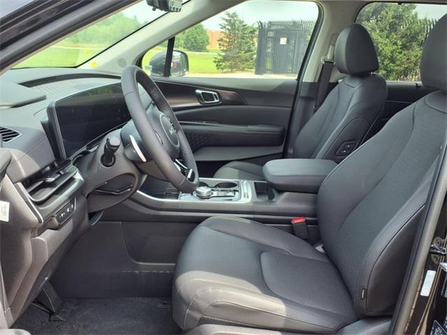 new 2025 Kia Carnival Hybrid car, priced at $53,815