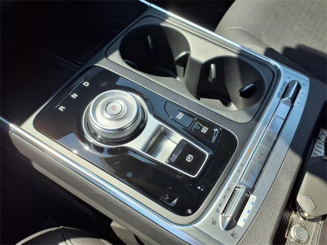 new 2026 Kia Carnival Hybrid car, priced at $55,315