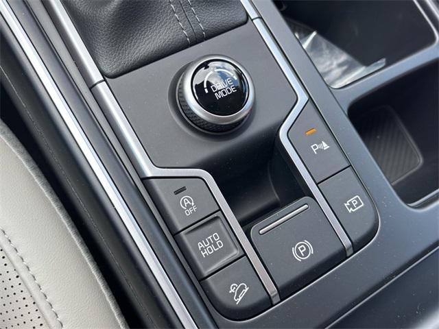 new 2025 Kia Sorento car, priced at $36,700