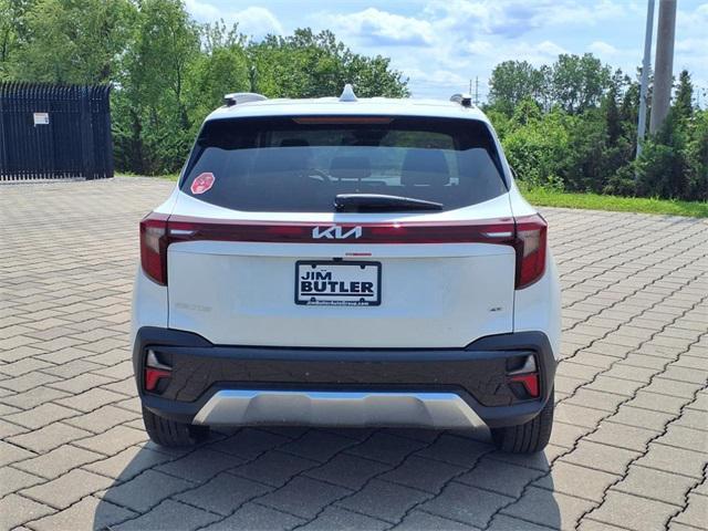new 2025 Kia Seltos car, priced at $30,505