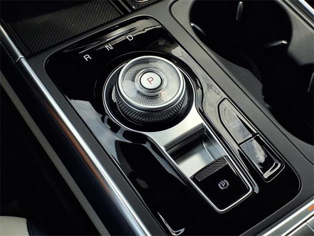 new 2025 Kia Carnival Hybrid car, priced at $44,290