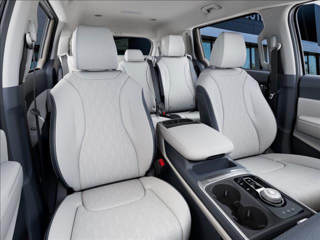 new 2025 Kia Carnival Hybrid car, priced at $44,290