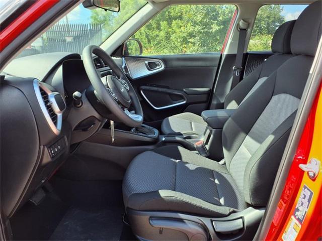 new 2025 Kia Soul car, priced at $22,560